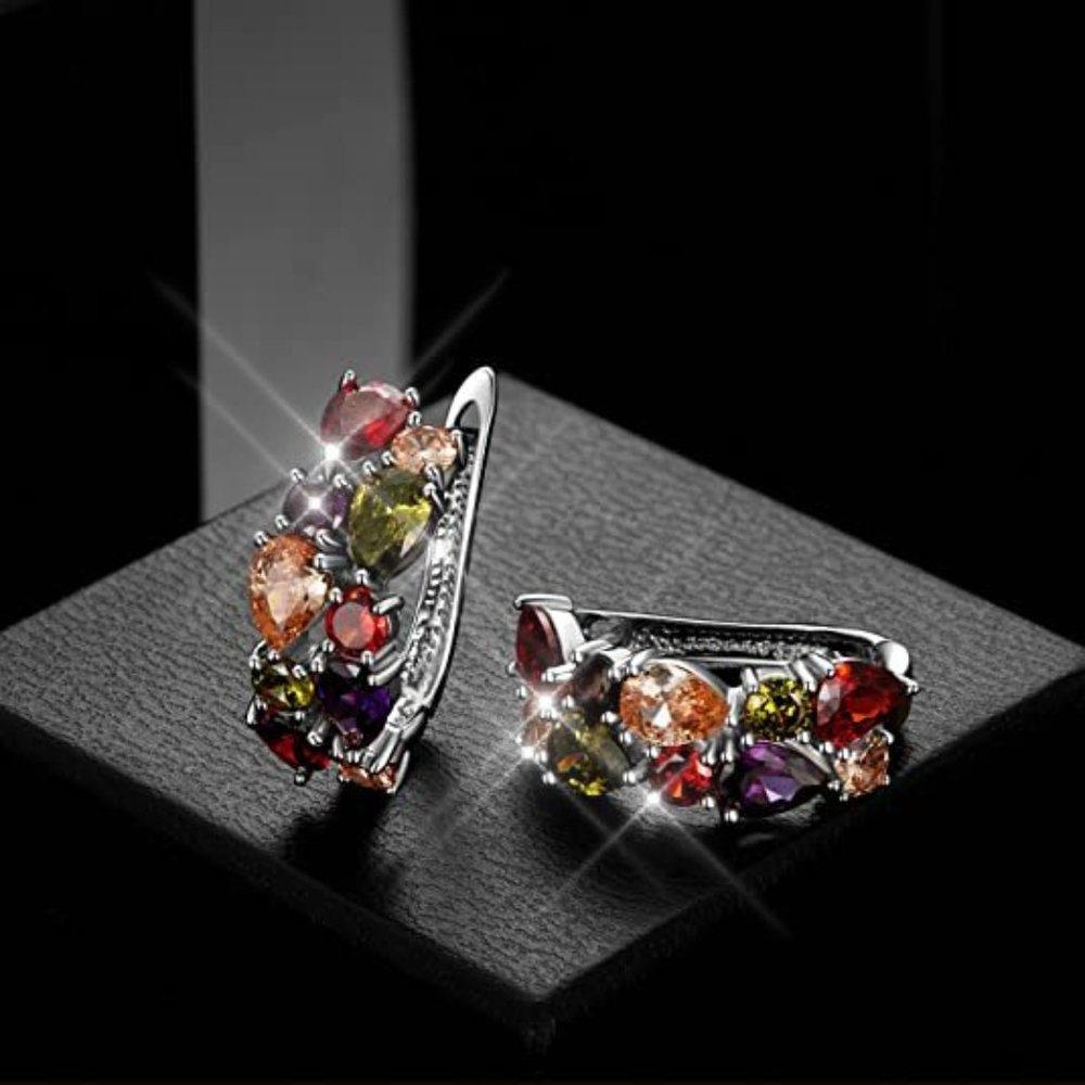 NEW Sparkling Bling Swarovski Crystal Earrings - Picture 2 of 8